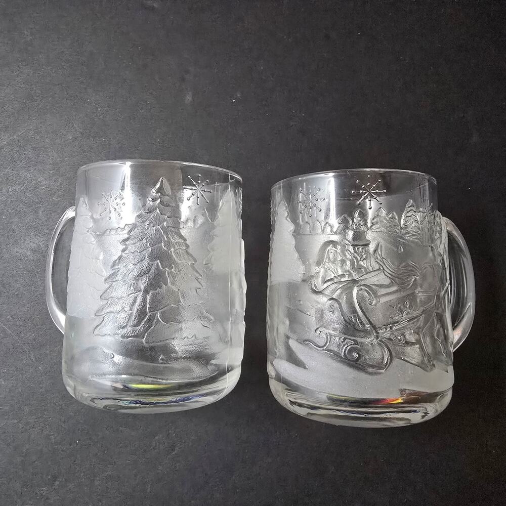 Arc France Arcoroc Winter Wonderland Frosted Glass Mugs Set of 2 Christmas